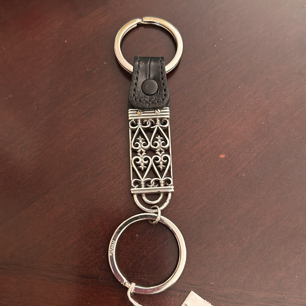 Brighton Silver and Black Keychain with Fleur-de-Lis Design NWT - Picture 9 of 11